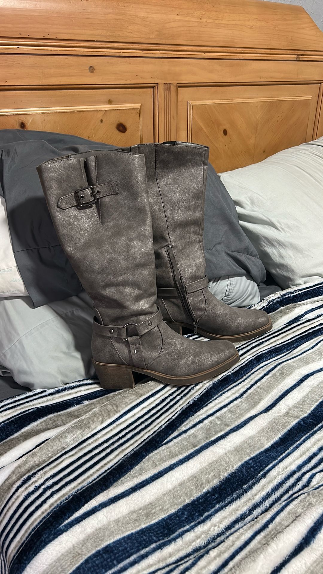 Jc penny Boots Never Worn Size 8