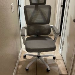 Ergonomic Office Chair 