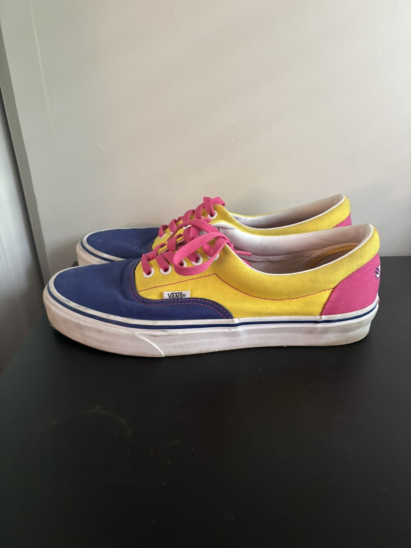 Vans JYXU - Multi-Color Size 8.5 men and 10 women- Gently Used