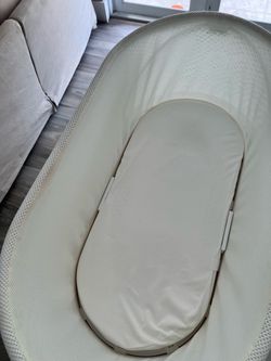 Used Snoo Bassinet for sale