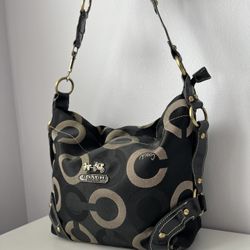 Coach Shoulder Bag 