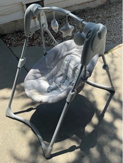 Graco Baby swing