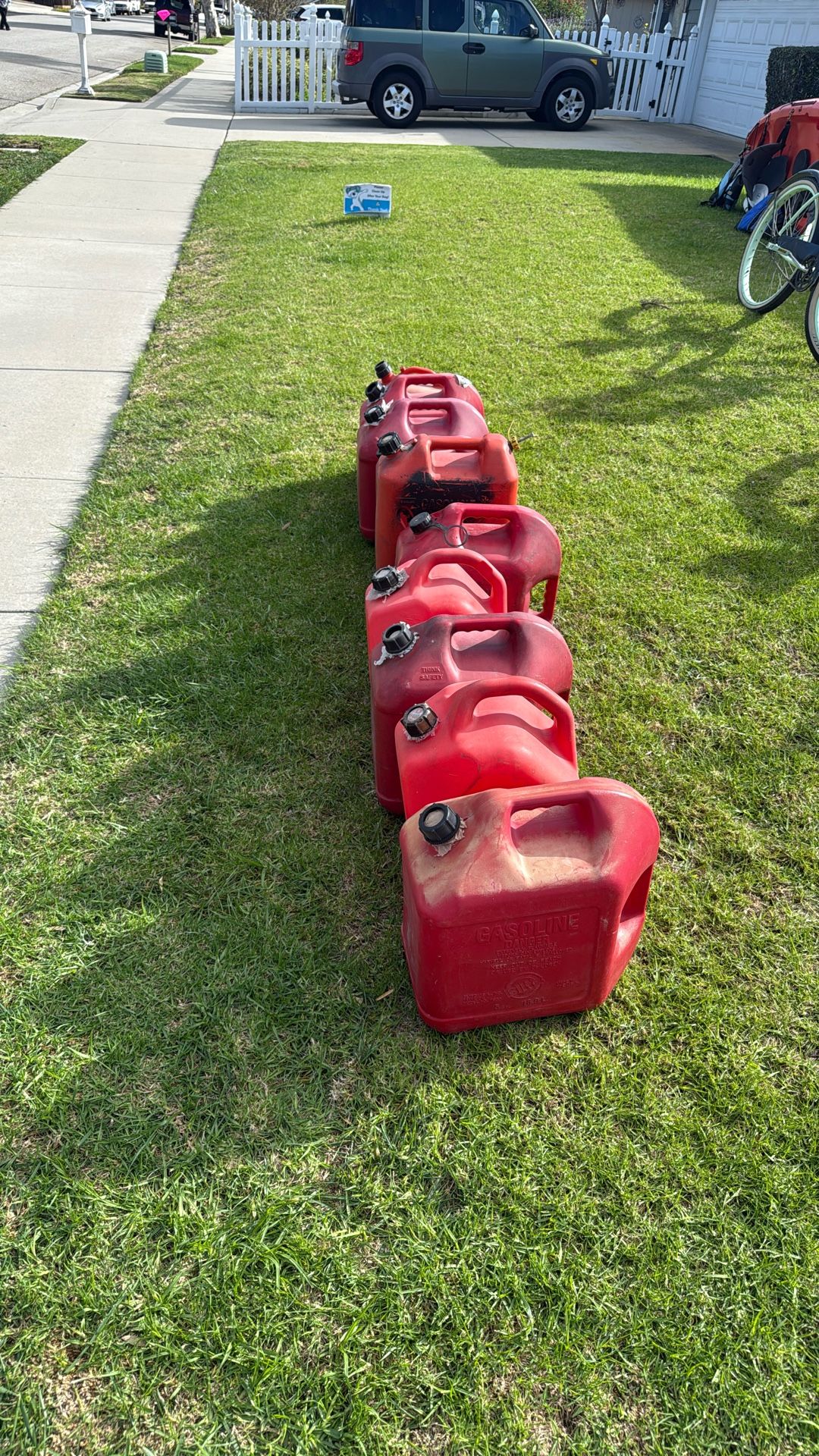 5 Gallon Gas Containers