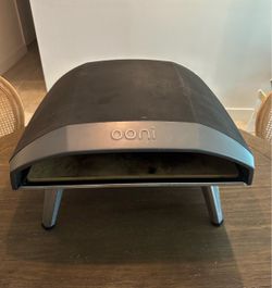 Ooni Koda 16 Propane Pizza Oven + 2 Pizza Peels