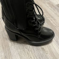Mia Black Lace-up Ankle Boots Size 7 NWT