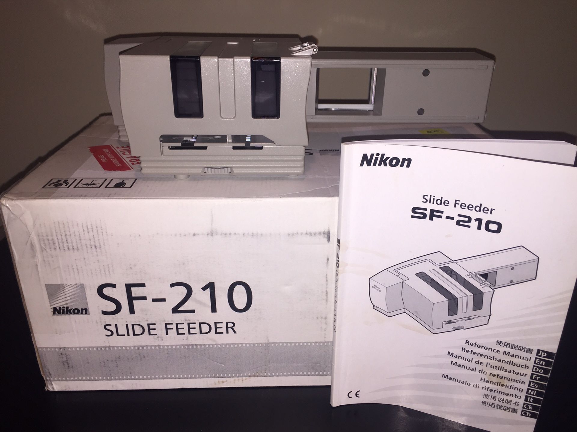 Nikon SF-210 Auto Slide Feeder
