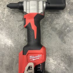 Milwaukee 2550-22 M12 Rivet 