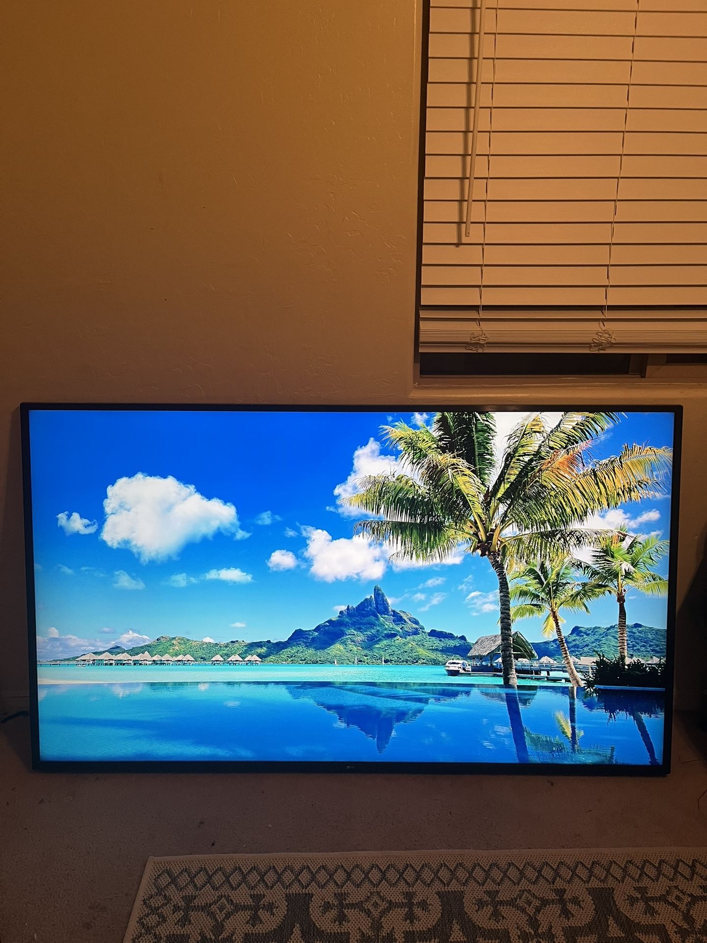 Selling my 70-inch LG Smart TV