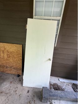 32” solid door