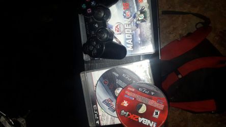 Ps3 super slim 3 games 1 controller