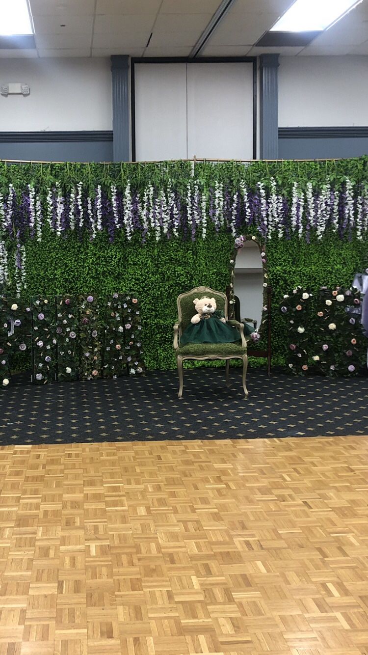 Greenery Boxwood Backdrop