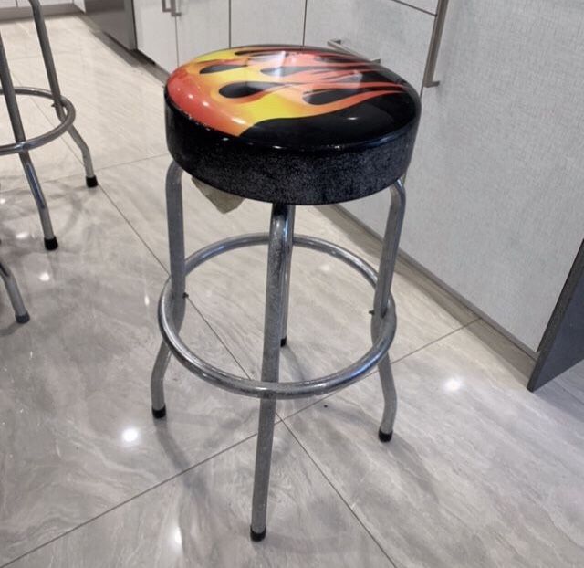 Chrome hot Rod Bar Stool
