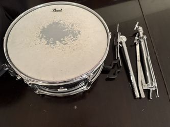 Pearl Snare Drum w/ Stand And Case