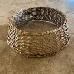 Wicker Tree Collar