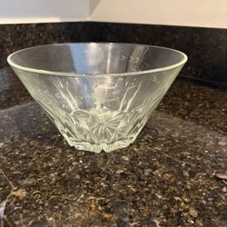 Glass/crystal Serving Bowl