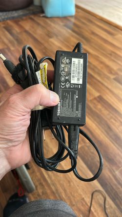 Toshiba Laptop Power Cord 19v