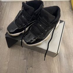 Jordan 11 Size Men’s  8 Sneakers 