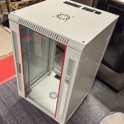 Sysracks 18U  IT Network Av Data Server Rack Cabinet Enclosure 