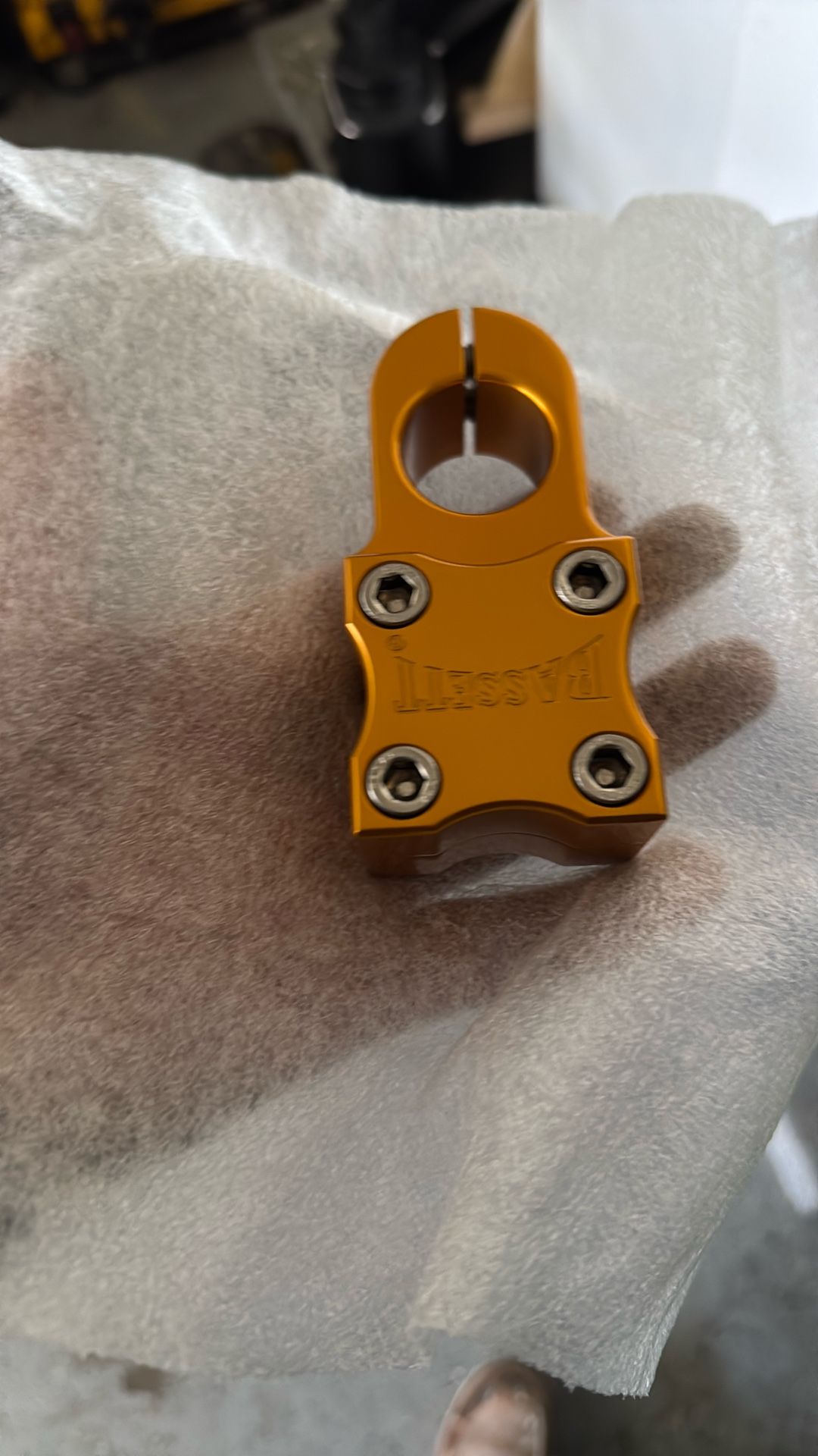Bassett Stem 1 1/8 New