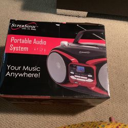 Portable Audio  radio