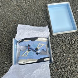 Jordan 4 Unc 