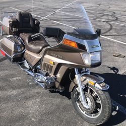 84 Honda Goldwing, only 12 K miles, rents and drives well