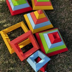 Stackable Pyramid Toys 