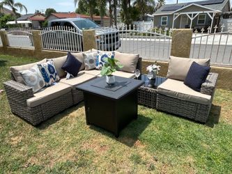 Patio furniture set outdoor new in the box