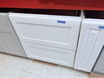 White base kitchen cabinets 30in
