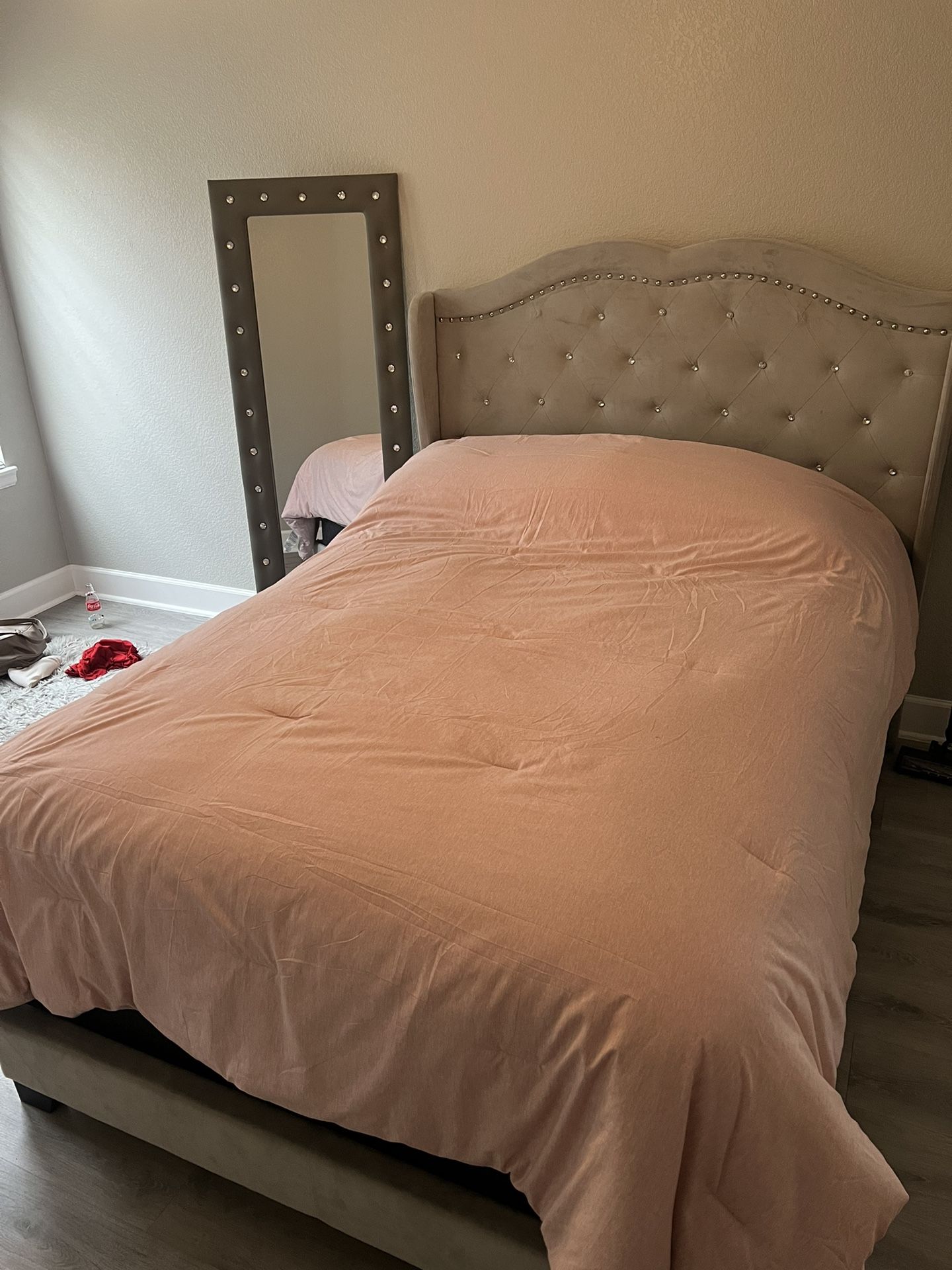 Full Size Bed Frame And Mirror