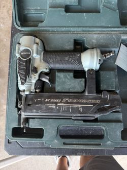 Hitachi Pneumatic Brad Nailer