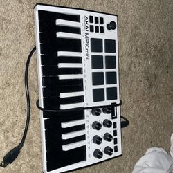 AKAI MPK Mini