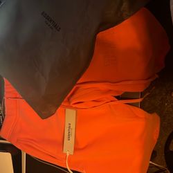 brand new sweats just hard to sell xxs brand new 60$ lmk 