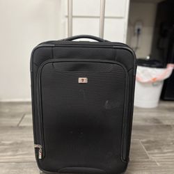 Victorinox Hybri-Lite 20" 4-Wheel Global Carry-On Luggage