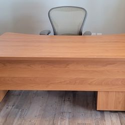Executive Desk by Della Rovere 🇮🇹