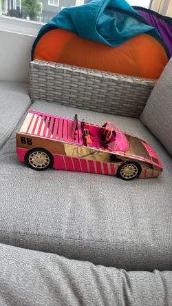 LOL DOLL CAR (Almost brand new )