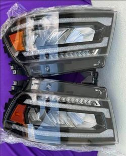 19-22 DODGE RAM LED SEQUENTIAL
HEADLIGHTS/FAROS/LIGHTS/CALAVERAS/
LUCES