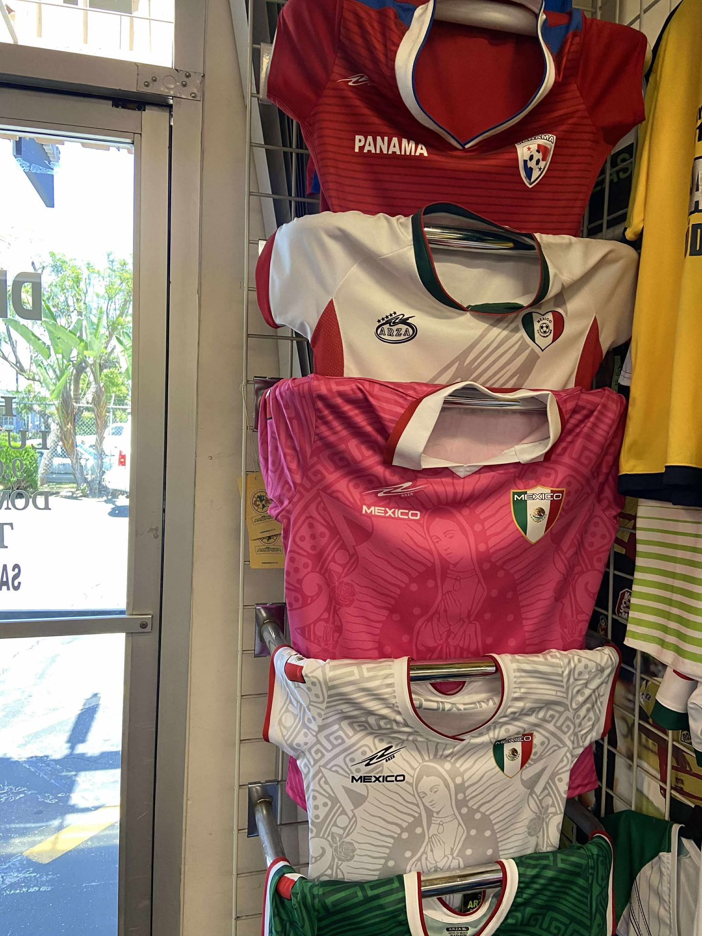 Variedad De Playeras Marca ARZA