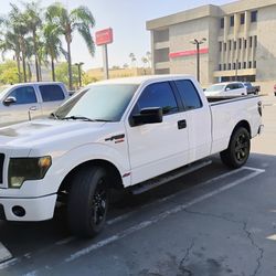 2014  Ford F150.  V6.  Motor 3,7.   No Mechanical Problems.  No Chek Light.   Ac Works. Ver Clean Out Side And Inside  149 Milles. No Mechanical