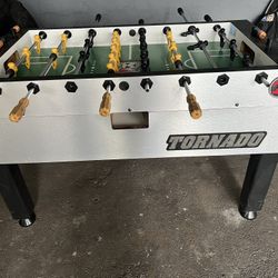 Tornado T3000 Foosball Table