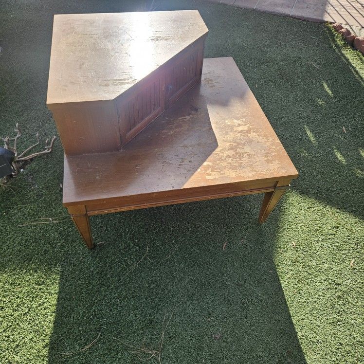 End Table. FREE. FREE,,