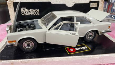 Bburago Rolls-Royce Camargue 1/18 Diecast Model Car