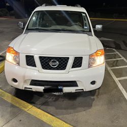 2010 Nissan Armada 