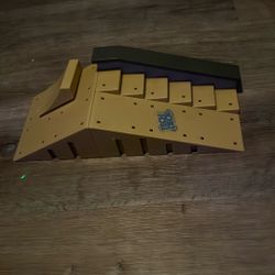 Tech Deck Toy Ramp