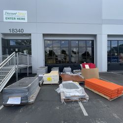 FREE Office Furniture Giveaway!