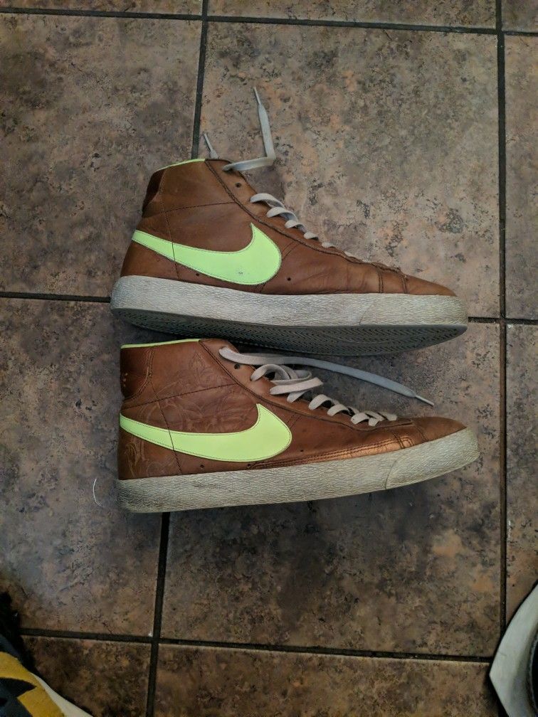 Blazer High Premium Umber/Volt Size 11