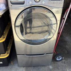 Lg Steam  Gas dryer  Excellent working condition  Heavy duty  W27 D31 H53 including pedestal 7.3 cu ft 3  months warranty parts and labor only  I can 