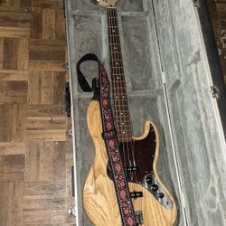 FSR Deluxe Jazz Bass®, Rosewood Fingerboard, Natural