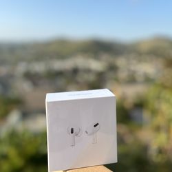 AirPods Pro Gen 1 (NEGOTIABLE!)