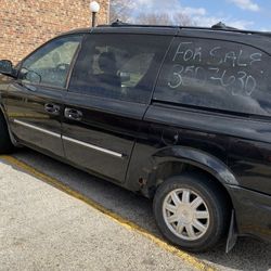 2005 Chrysler Town & Country